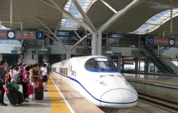 中国高铁究竟有多耗电？看完才知真相，网友：怪不得说一直在亏损