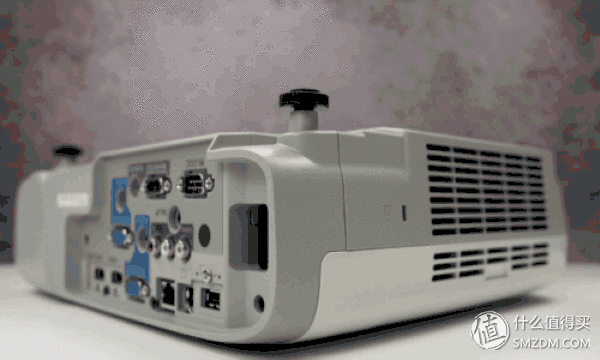 #达人发文幸运屋#商教两用的专业投影机新选择:探寻 EPSON 爱普生CB-970 投影机