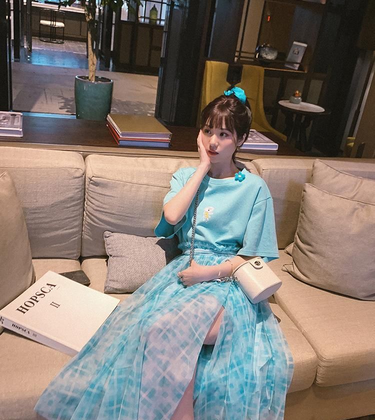  「半身裙」T恤+半身裙,优雅甜美、休闲时髦都能hold住