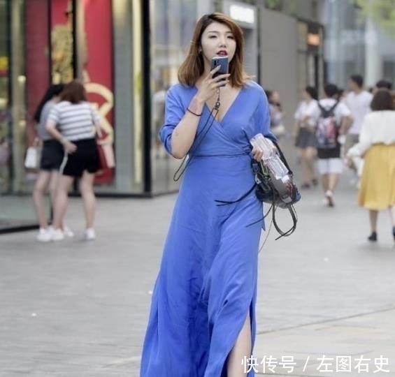  美女：街拍美女：穿着时尚的小姐姐逛街，身材苗条，休闲大方！