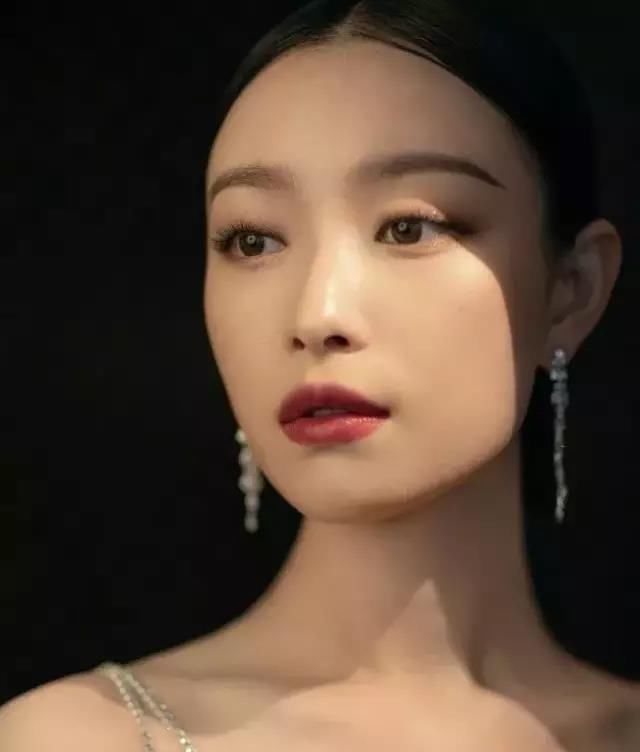  『耐看型女生』你是“耐看型”还是“漂亮型”?只要看这3个部位,不妨自测