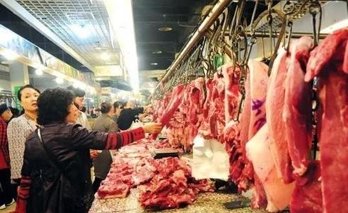  「上涨」生猪价格上涨，今年中秋猪肉能涨到多少钱一斤？看完有