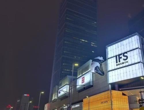 成都最繁华的“春太”步行街，背后有一个历史悠久的文化古迹