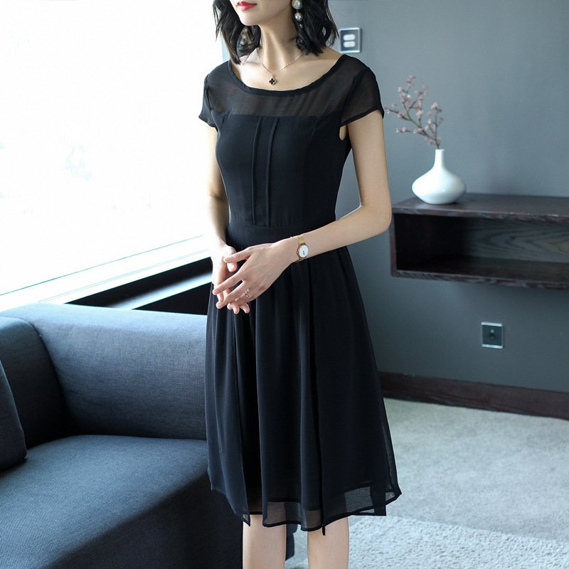 老婆穿衣真大胆，竟然穿这“透视装”，还别说，性感迷人好勾人!