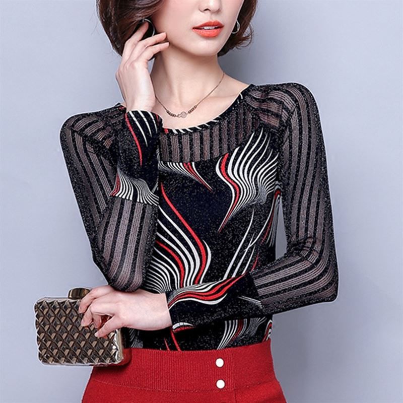 中秋回家，给妈妈带了两件欧式小衫，减龄显嫩，她肯定很高兴的