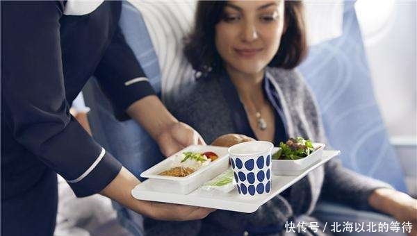 「值日声」飞机餐严重缩水,航空公司回应:出于安全考虑。你对飞