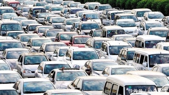 他40年前就预见中国会大塞车，于是捐了数百亿，建了4条高速公路