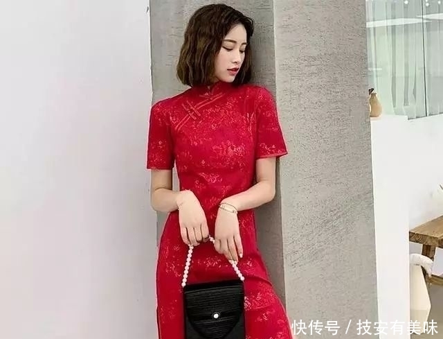 「穿着的女」今年流行穿旗袍,复古文艺棉旗袍,气质大于颜值
