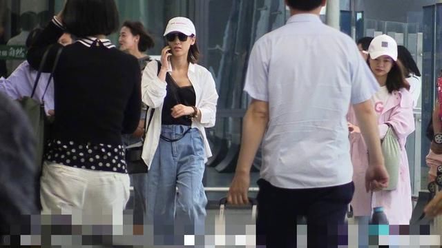 明星穿着真混乱，吴昕夏天穿卫衣黄圣依全是长袖，王鹤棣真不热吗