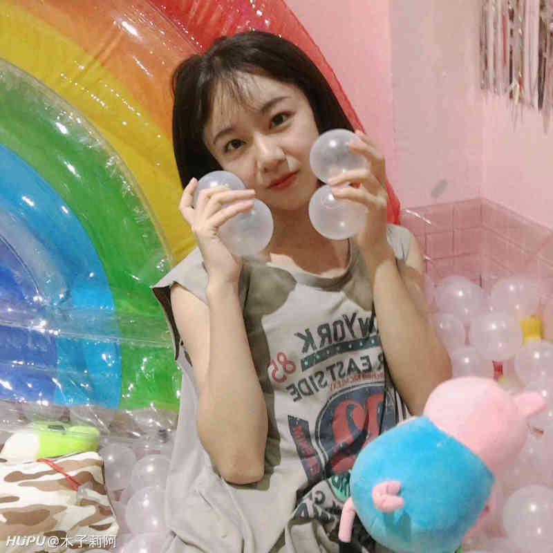 短发短发姑娘，打个分吧!