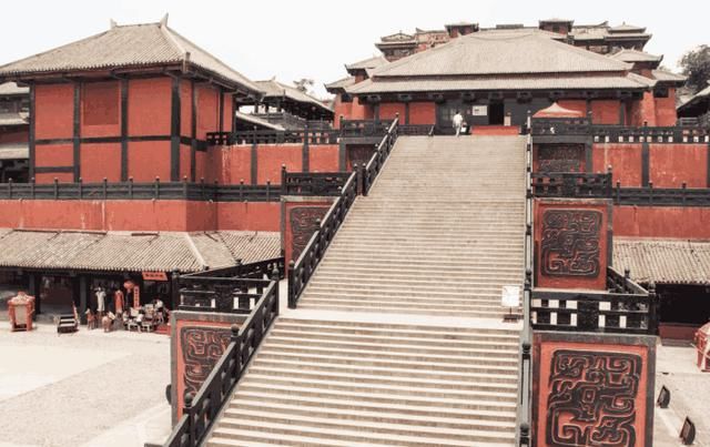 河南2.3亿建成的影视城，曾经门庭如市，如今门票35却成“空城”