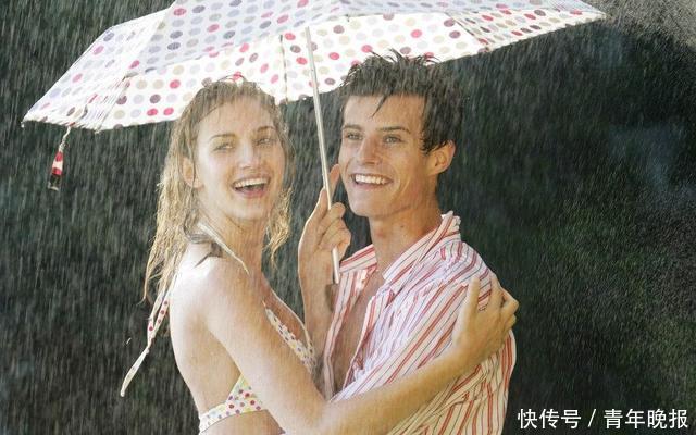 三年前我因给不起昂贵的彩礼被逼分手,三年后