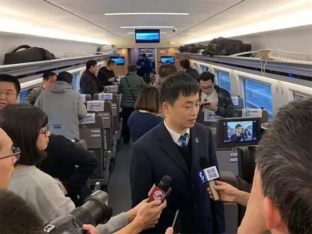 杭黄高铁开通运营！首趟列车精彩纷呈 快来看一看