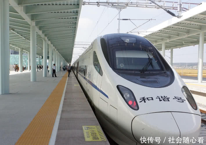 高铁盒饭太贵？只要跟乘务员说一句话，就能吃到价钱低的盒饭！