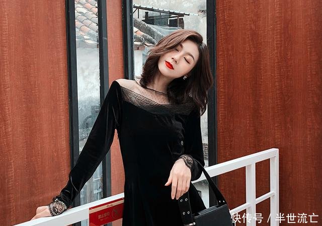 参加同学聚会穿什么好看看看这样的黑色连衣裙，优雅时尚又显瘦