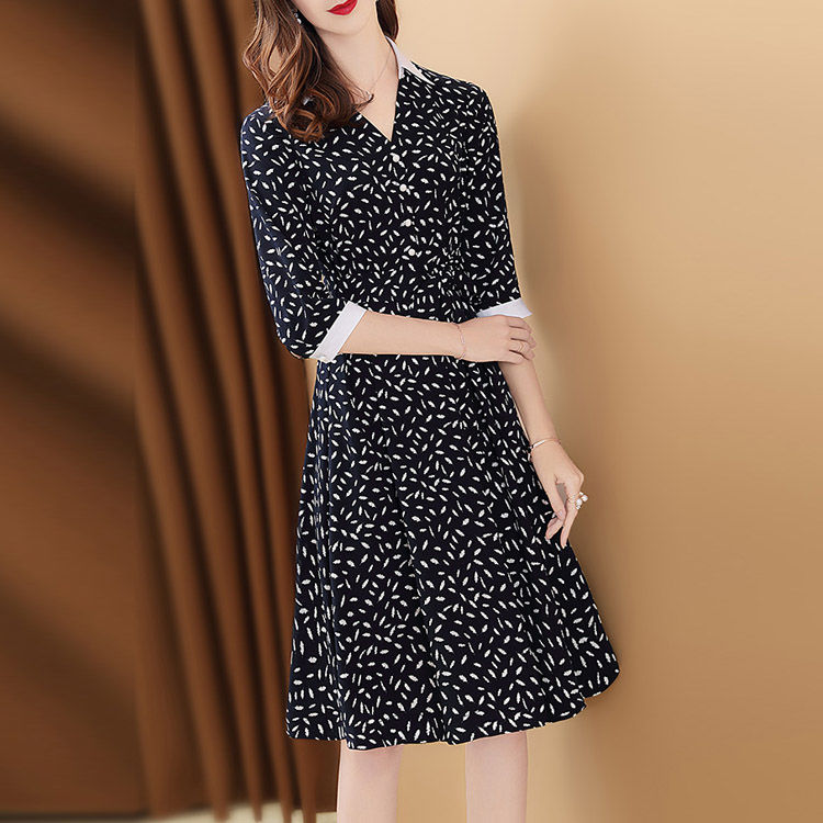 太美了，这才是6070后女人的高雅裙，减龄洋气显嫩美，美爆了