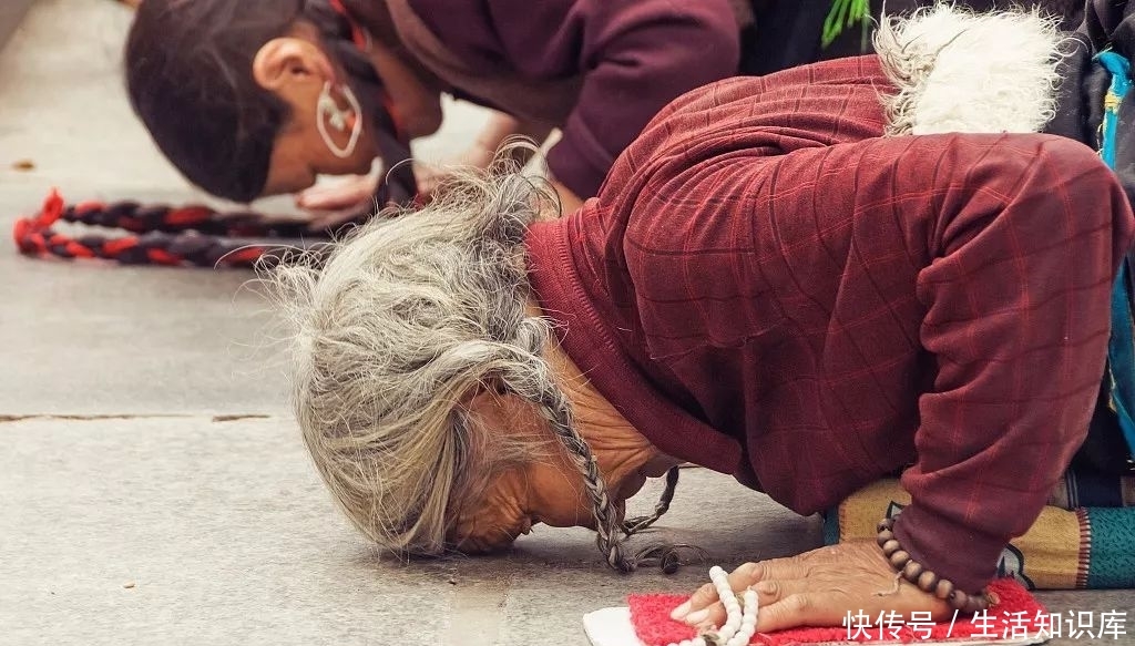 新疆西藏这4条自驾线去过才不枉此生！