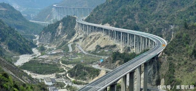 世界最难建的三条路全部在中国, 全程建桥挖隧道, 一路壮观美景