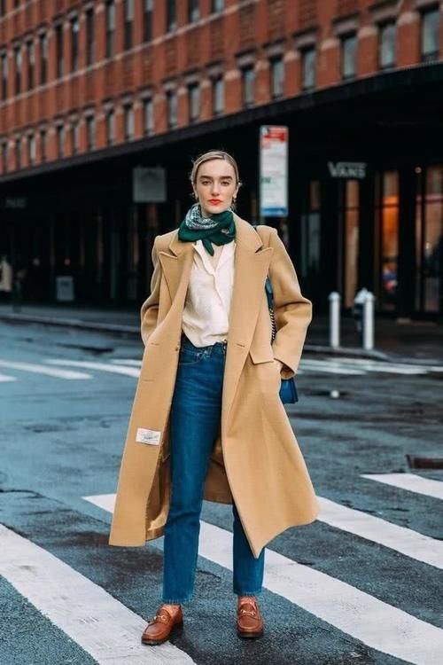 #气质#50岁女人穿衣不显老!记住这4条“穿衣法则”,时髦气质更显年轻!