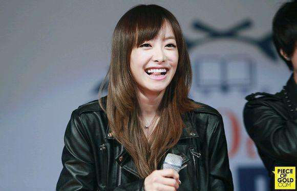 女星换发型如换脸, 宋茜唐嫣换同一款发型美出新高度!