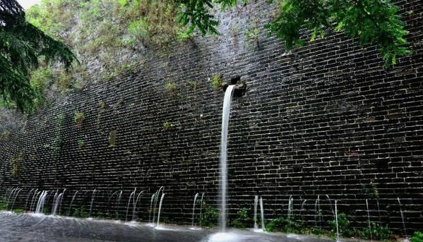 一起看看2018年中国各地的暴雨积水,出来混还