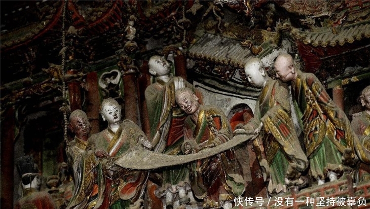 中国最拥挤寺庙，100平米挤进3700多尊佛像，见过的人无不被震撼