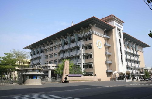  「我国」我国“最小”的省会，面积不如小县城，却被评世界新一