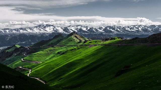 一年封路7个月！这条公路比川藏线更美，一生一定要去一次！