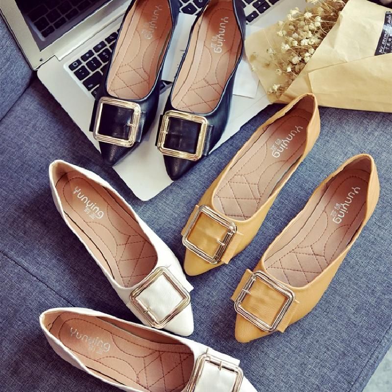 女人别老穿高跟鞋了，先时兴“平底鞋”舒适不臭脚，行走0负担