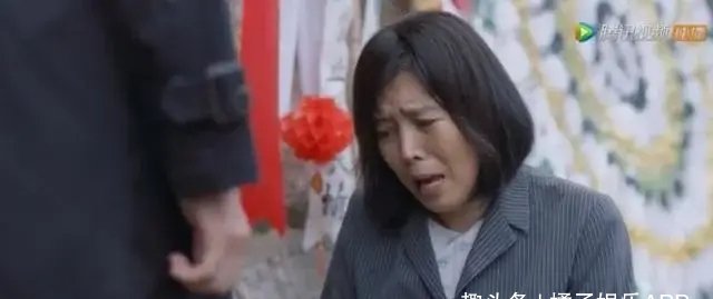  封容■让人喷饭的神仙配角！房似锦的妈在众妈里C位出道，被封容嬷嬷2.0