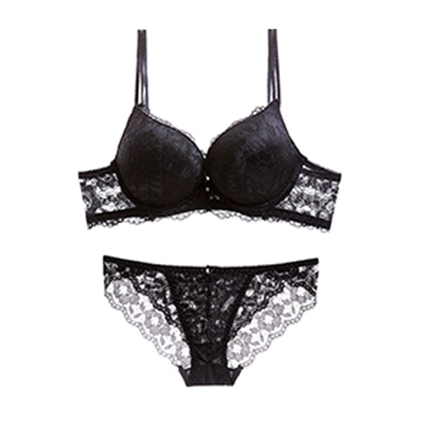 胸不大的女人!试试这几款深V聚拢收副乳的文胸，做性感的小女人