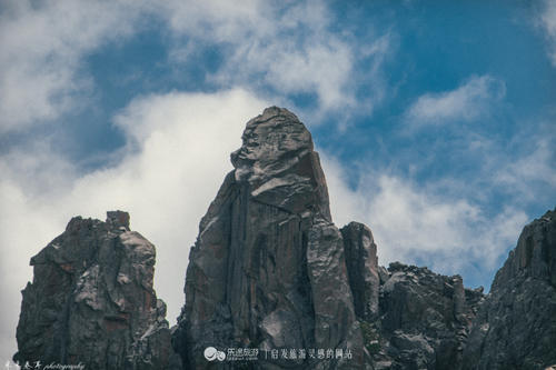 大自然的鬼斧神工 莲宝叶则 山之铿锵