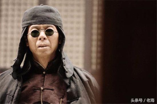 好尴尬！冯小刚发文称自己没少交税，网友却在问范冰冰在哪