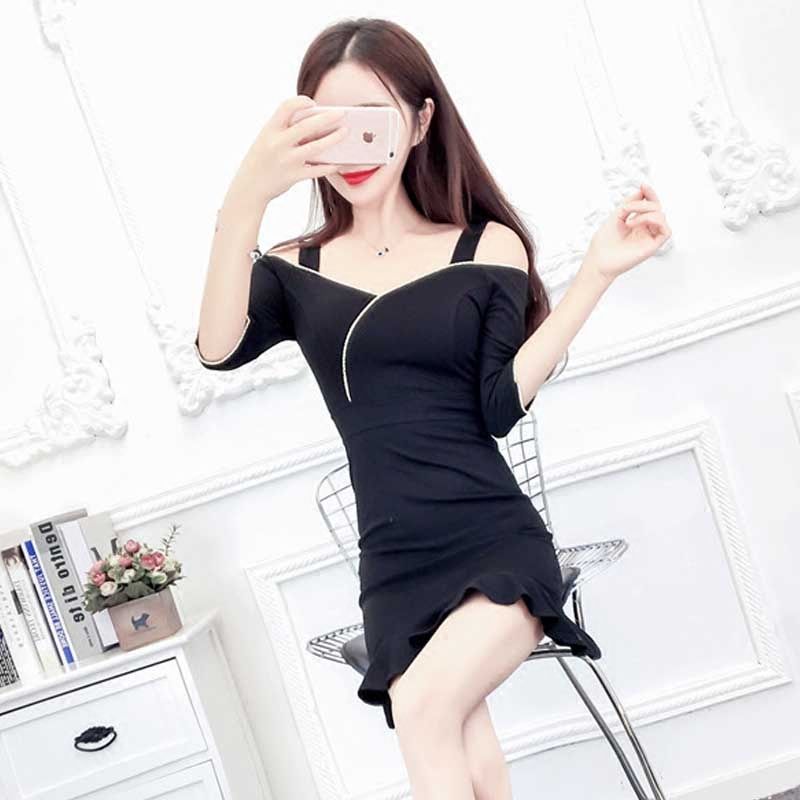 这样的炎炎夏日里,这些清凉的包臀裙了解一下?清凉美丽又显气质