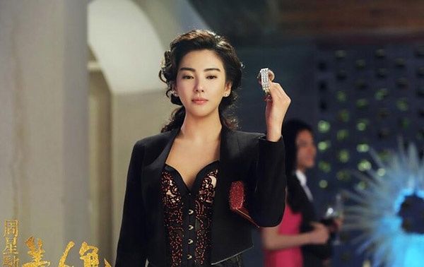 家暴、离婚、遭欺骗，张雨绮意外圈粉!这可比宫斗戏好看多了……