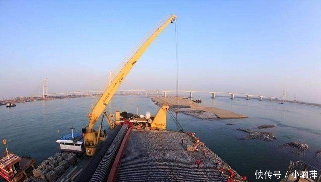 这项工程：法国用46年，美国160年才完成，而中国12年搞定