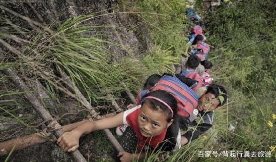 曾花6亿捐助的“悬崖村”，如今怎么样了？网友：就换了个楼梯？