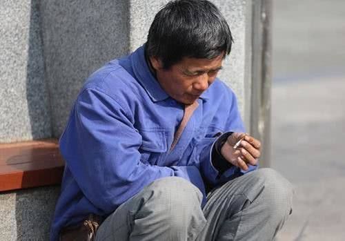  【何在】在农村，“半工半农”的人为什么攒不到钱，原因何在？