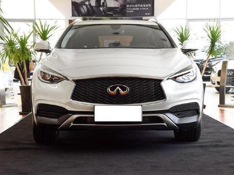 这款日系SUV从英国进口，发动机、底盘全部用奔驰的，只卖22万！