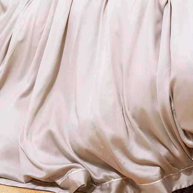 比真丝还滑、比纯棉还透气、比亚麻还凉爽的床品,真的存在!丨品