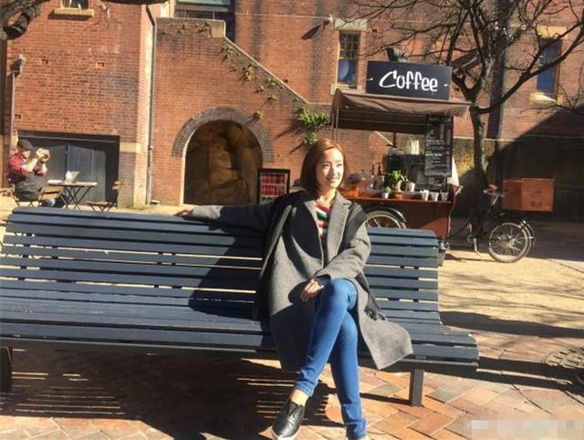 林依晨也豁出去了!直接穿蕾丝睡衣走红毯?网友:还不如不穿