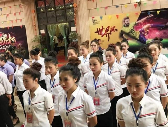世界上第二个中国？讲中文吃中餐还用人民币，连手机号都是移动