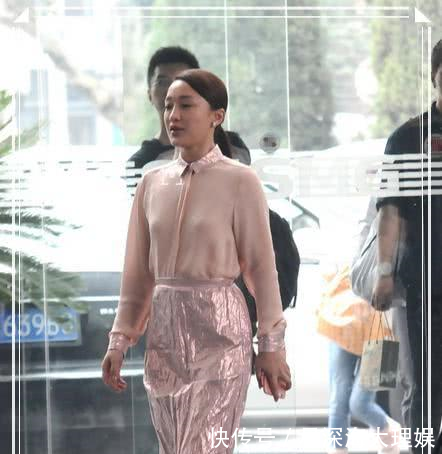 精致起来是女神，邋遢起来是大妈，娱乐圈只有周迅敢说懒得化妆