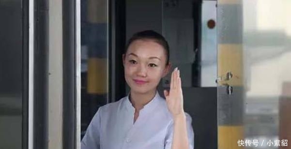 高速公路收费员美女成堆, 光鲜亮丽的背后竟这般不堪