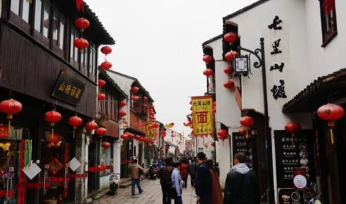 实力表现十分突出，江苏拥有4座高铁站的城市，经济实力不断攀升