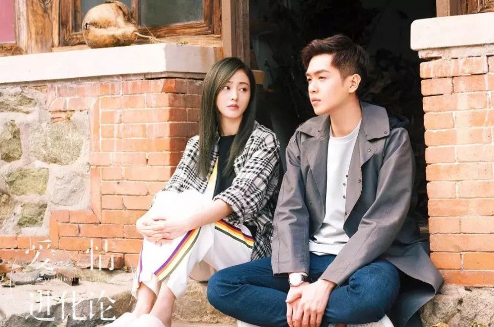 太子妃张天爱带着新发色杀回来了?