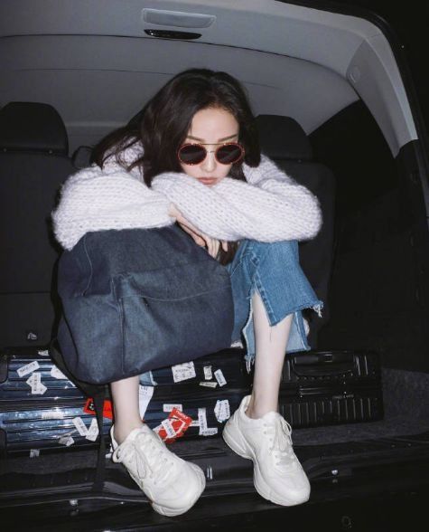 九分裤+运动鞋，才是入秋最潮搭配!!!