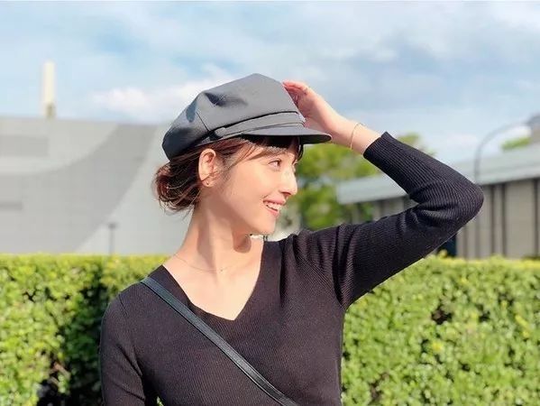 好奇| 霓虹素颜最美女星是30岁的她?翻完她的Ins我才真的服了...