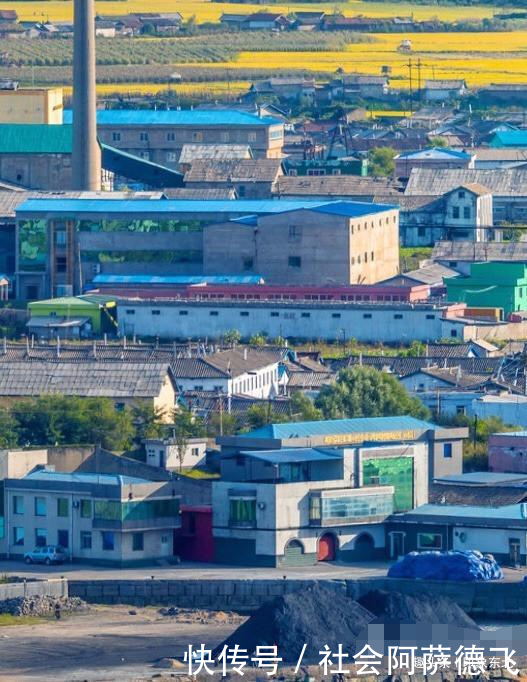  「大厦」中国最大边境城市,站在30层大厦看朝鲜新义州,你会更爱