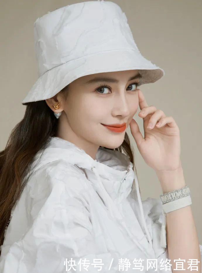 「露脐装」细数那些有“抽绳设计”的单品,露脐装上榜,第二款很多女生都有